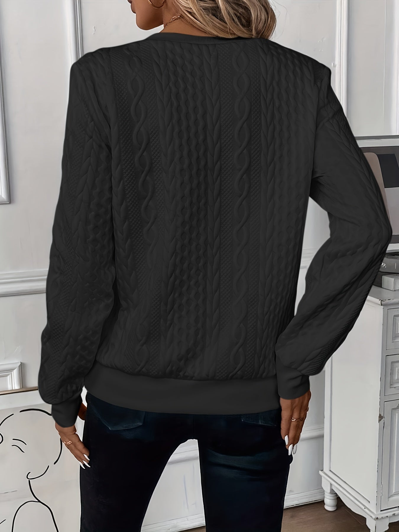 Amelia - Stylish Knitted Sweater
