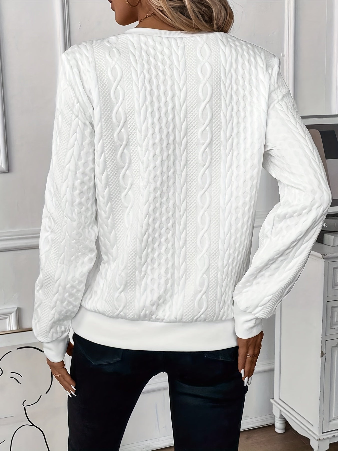 Amelia - Stylish Knitted Sweater