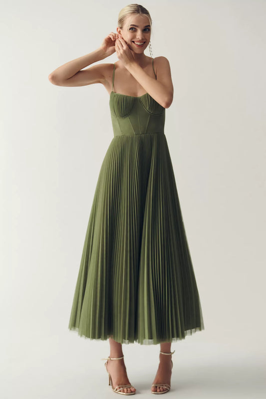 Olivia - Elegant Midi Dress