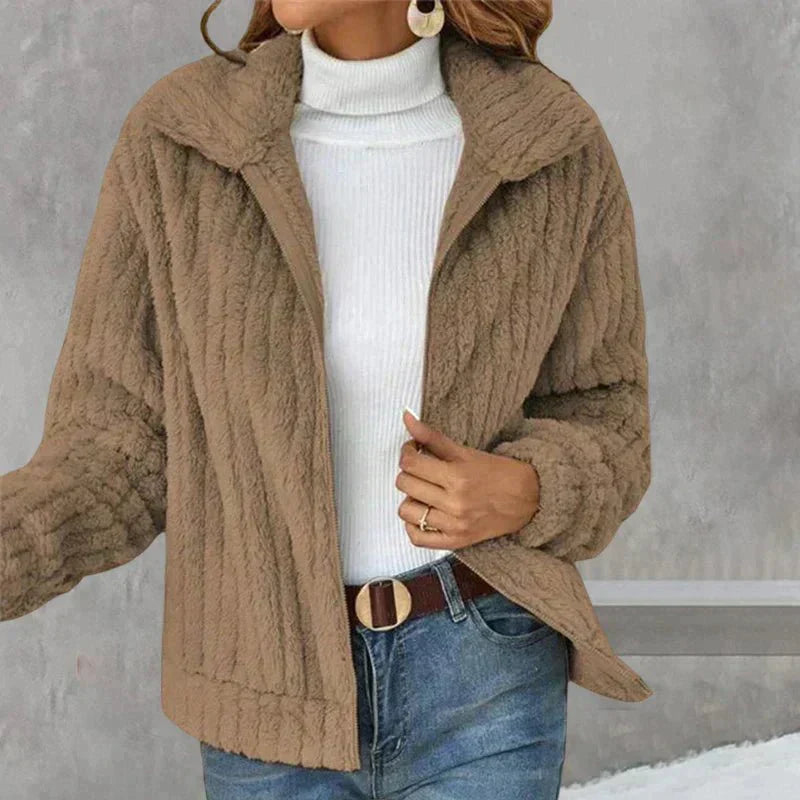 Mia - Chic plush cardigan