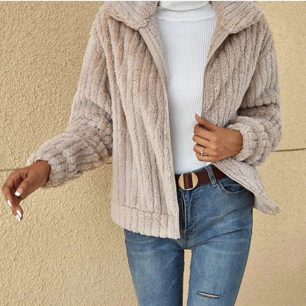 Mia - Chic plush cardigan